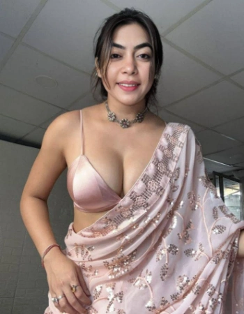 Mature Andheri escorts for comfortable companionship