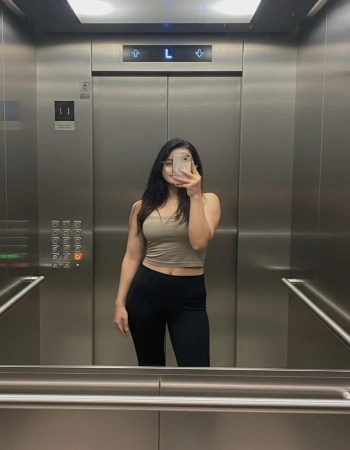 Educated call girl in South Delhi providing respectful company with confidence and charming personality