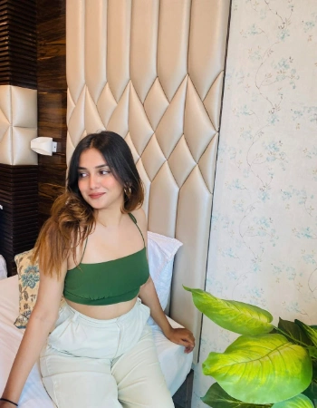 Independent Kolkata call girls profile offering professional companionship with privacy and clear communication