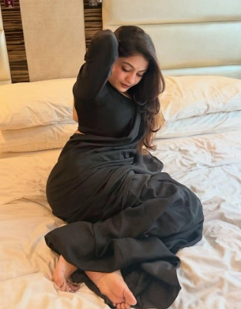 Discreet independent call girl service in Ahmedabad city